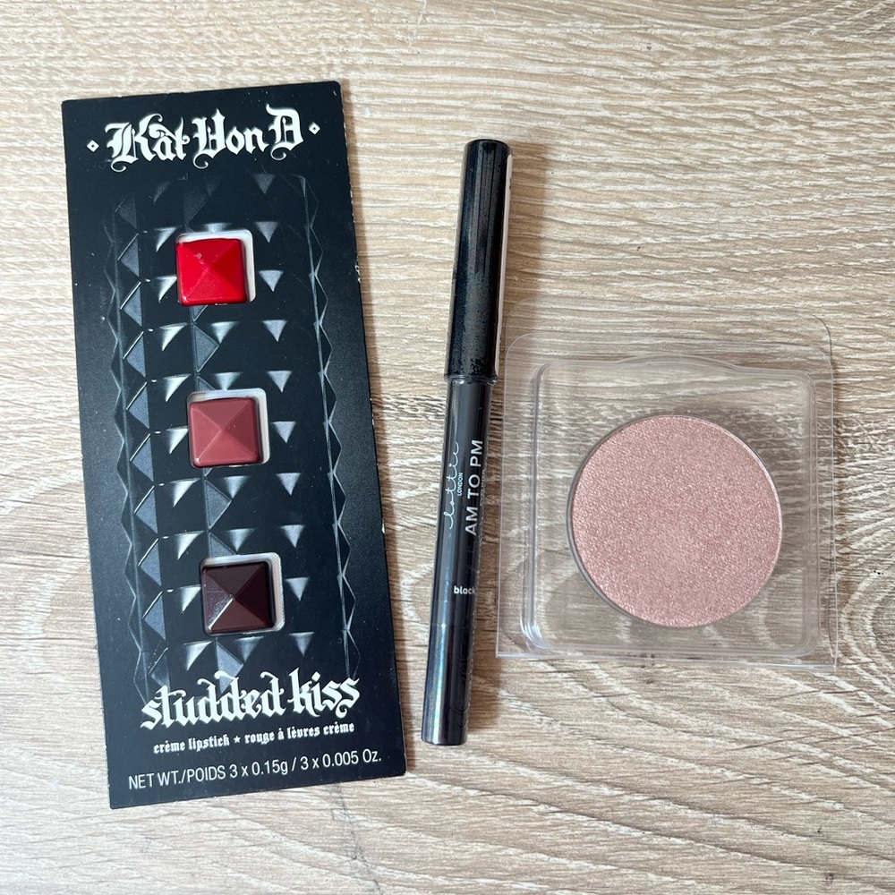 Makeup samples bundle
